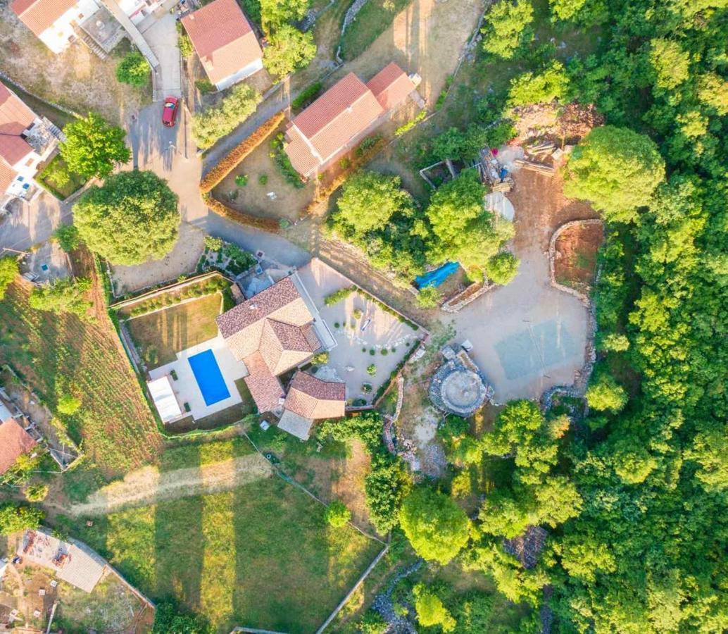 Villa Campiello Heated Pool Vrbnik Bagian luar foto